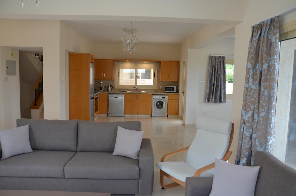 Anthorina Villa 3 โปรทาราส ภายนอก รูปภาพ